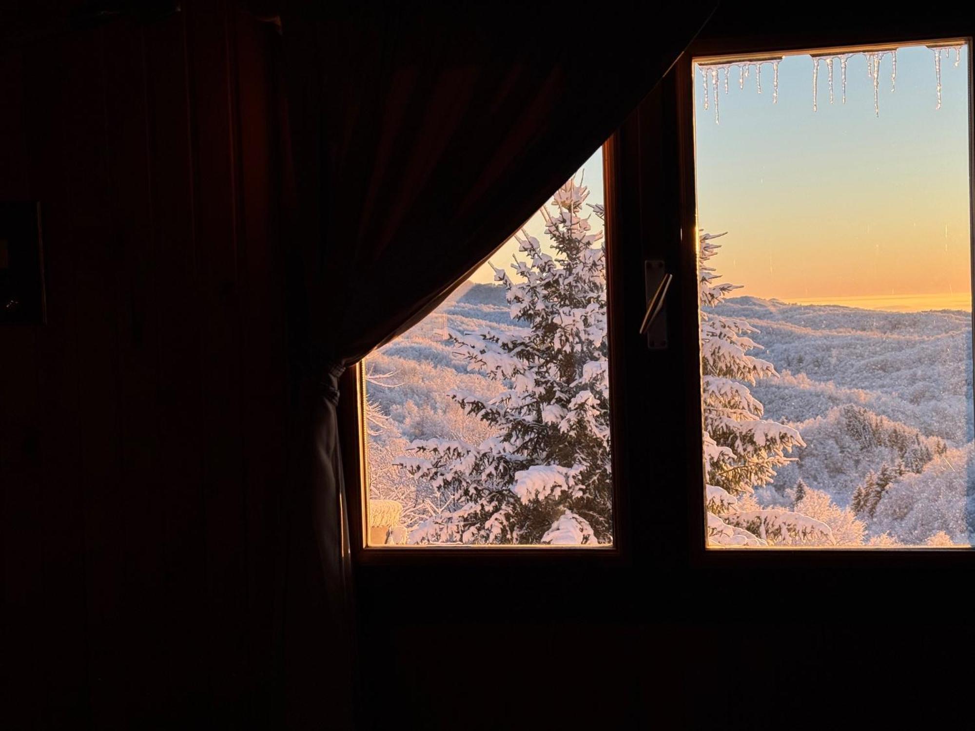 Guest House Lagotto's Peak Radatovici Extérieur photo